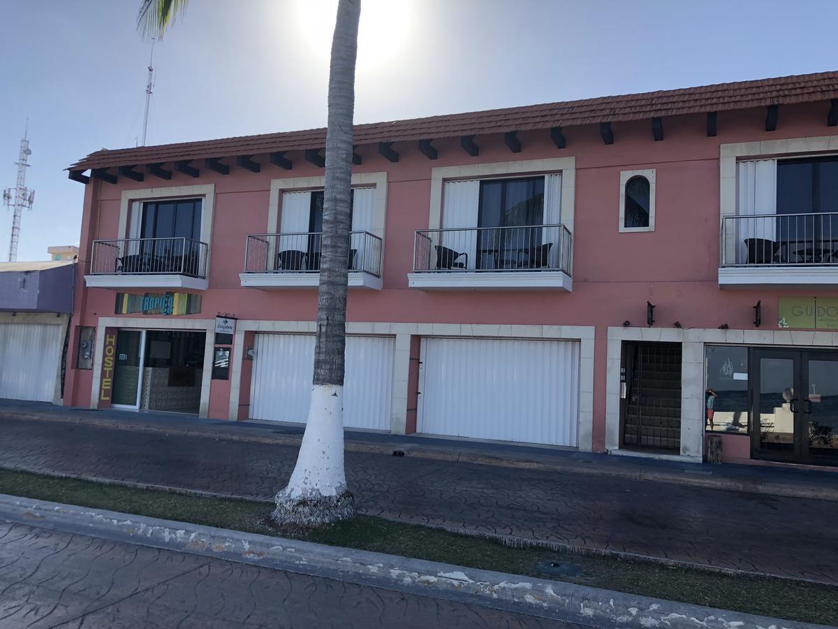Hostel Frente Al Mar Tropico 20º Косумель Экстерьер фото